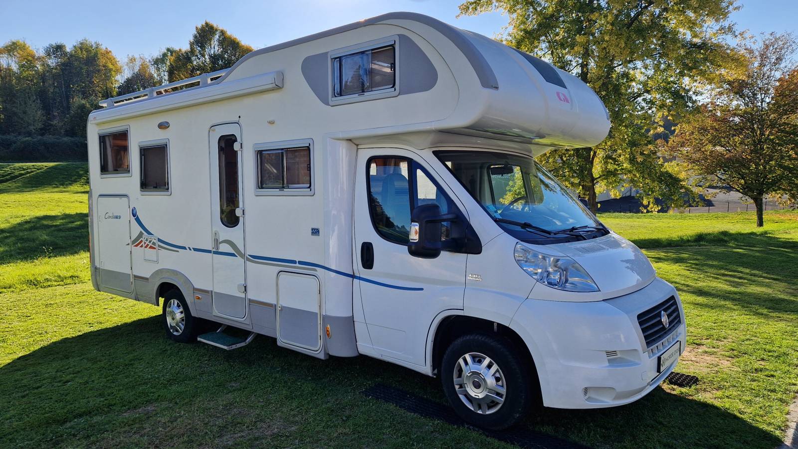 A vendre cette rare Capucine de première main et faiblement kilométrée sur Saint-Yrieix-La-Perche à proximité de Limoges.
