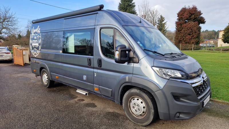 Evadez-vous et acheter ce Fourgon aménagé doté d'une belle autonomie a saisir sur Couzeix à proximité de Limoges.