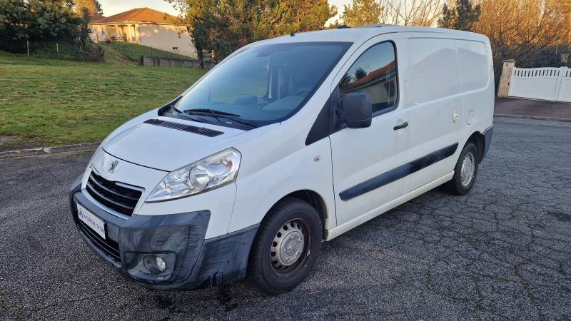 Vente Van aménagé VASP tout équipé avec aménagement récent sur Isle proche de Limoges en Haute-Vienne.