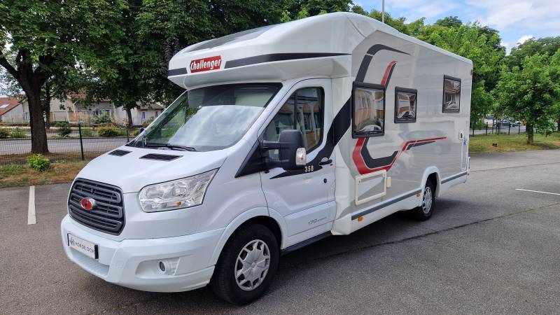 Vente Profilé Lit central suréquipé Full options et à faible kilométrage sur Limoges.