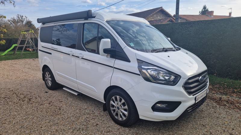 Vente Van récent Toit relevable et boite automatique sur Saint-Priest-Sous-Aixe à proximité d'Aixe Sur Vienne.