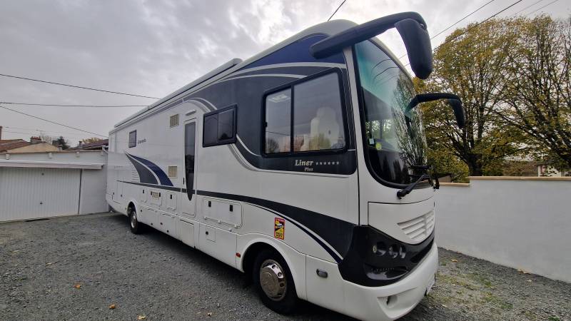 A saisir ce Liner exclusif gamme Prémium pour 2 personnes vers DROUX à proximité de BELLAC