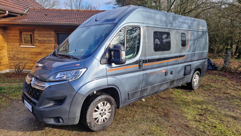 Vente Fourgon aménagé récent et bien équipé de qualité fabrication allemande à Peyrat-Le Château à côté d'Eymoutiers et à proximité de la Corrèze.